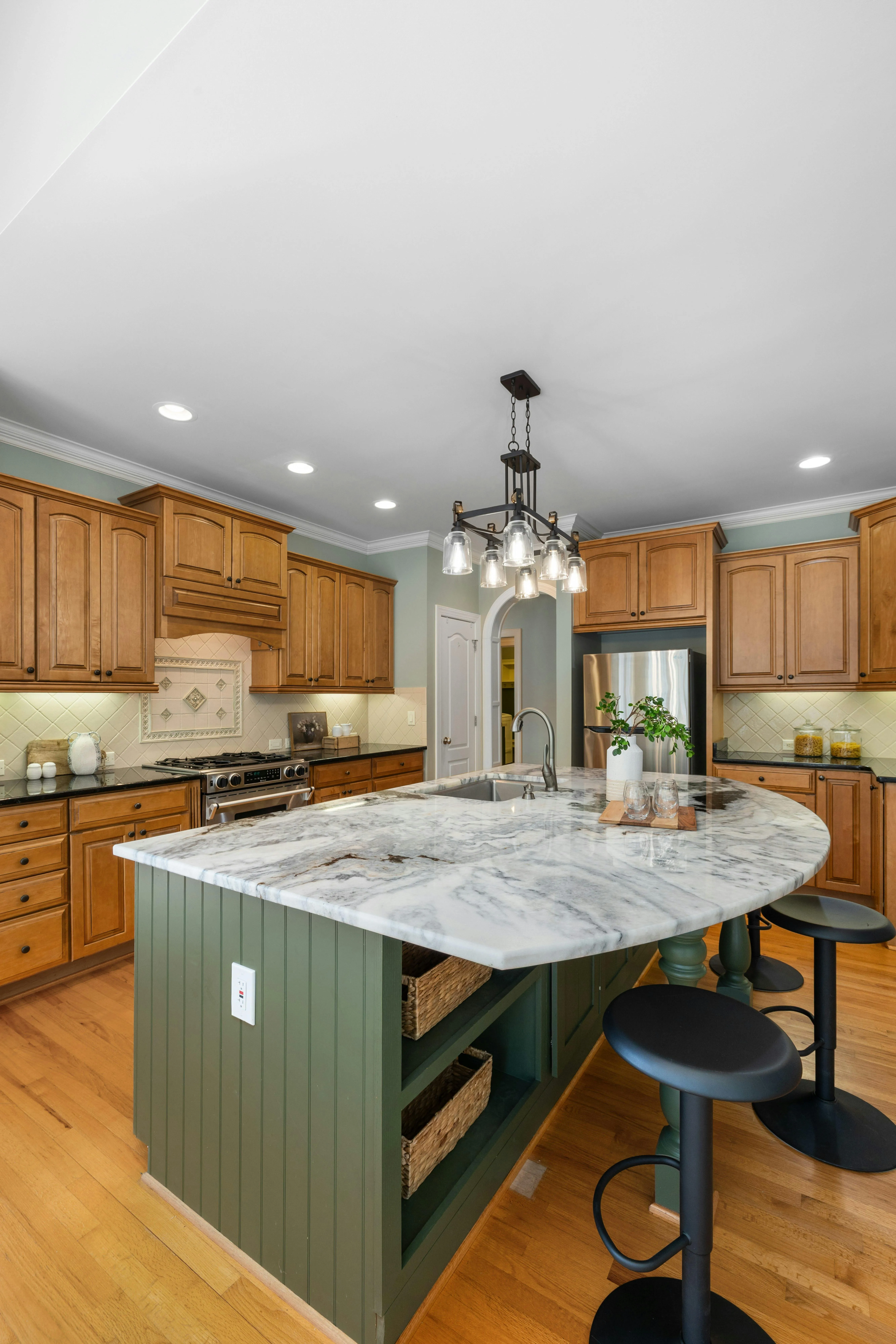 Island kitchen freestanding centrepiece with workspace