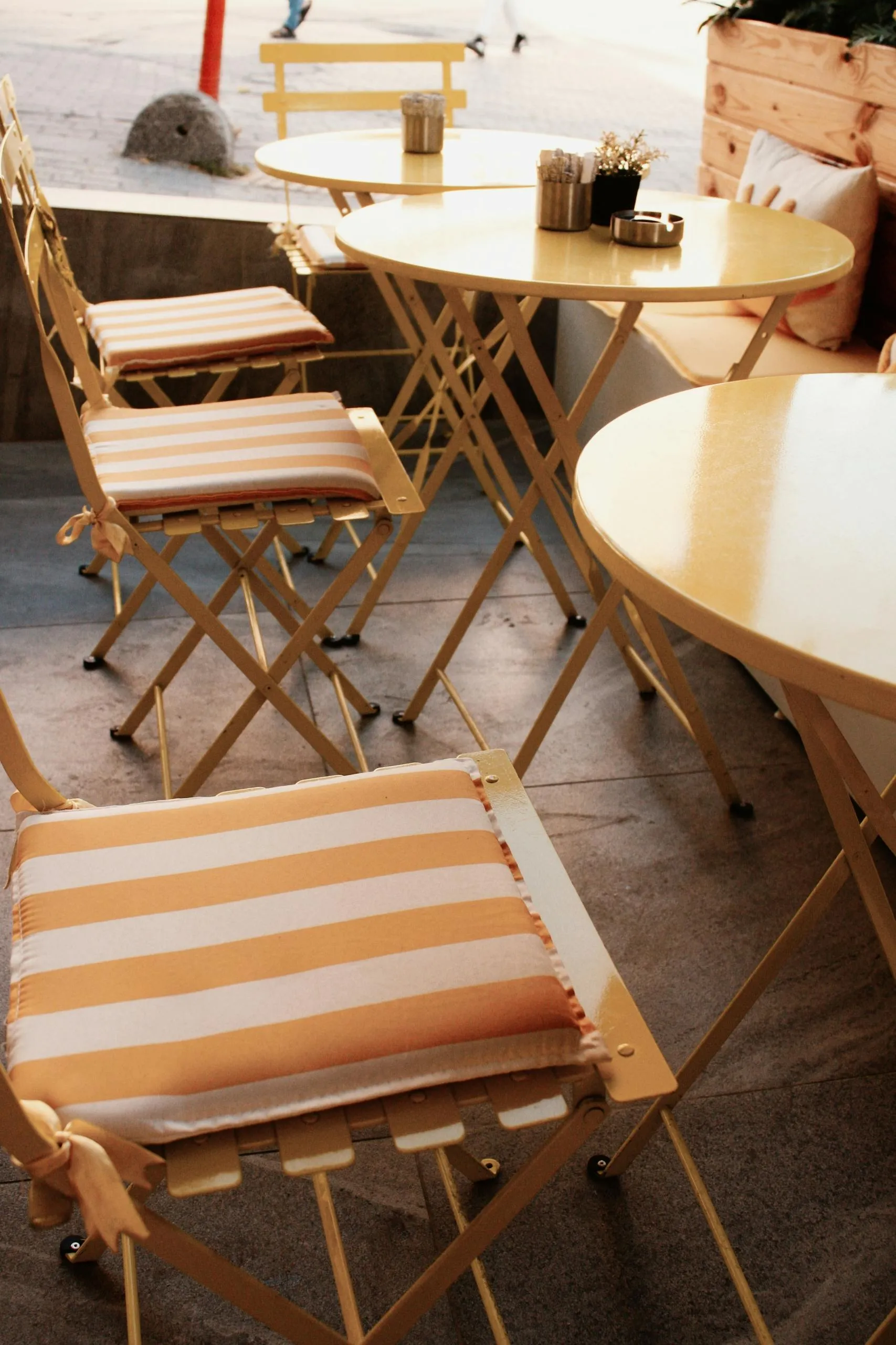 Bar & Cafe